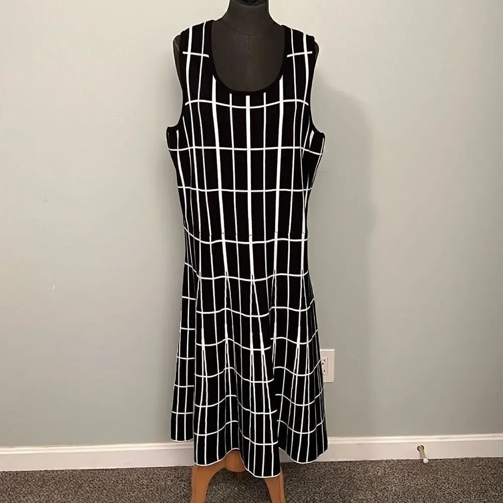 Ashley Stewart Women's Black White Grid Sleeveless Sheath Dress Size 18/20 NWT